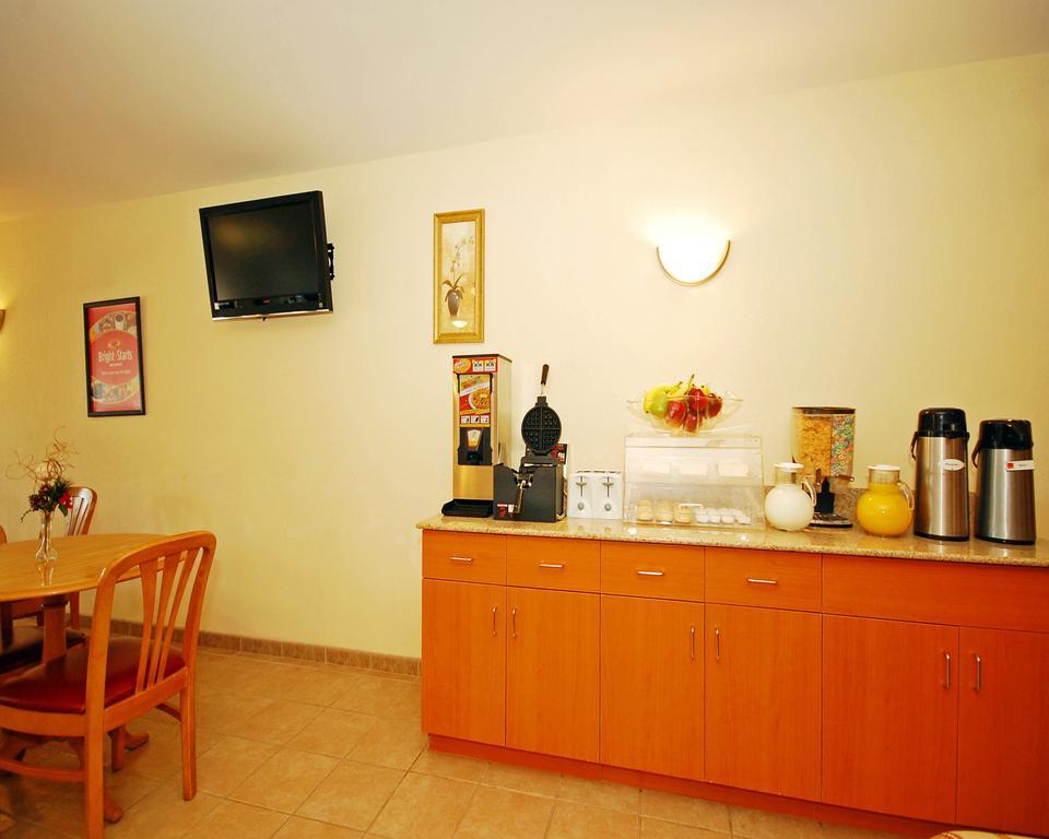 Econo Lodge Amelia Court House ภายนอก รูปภาพ