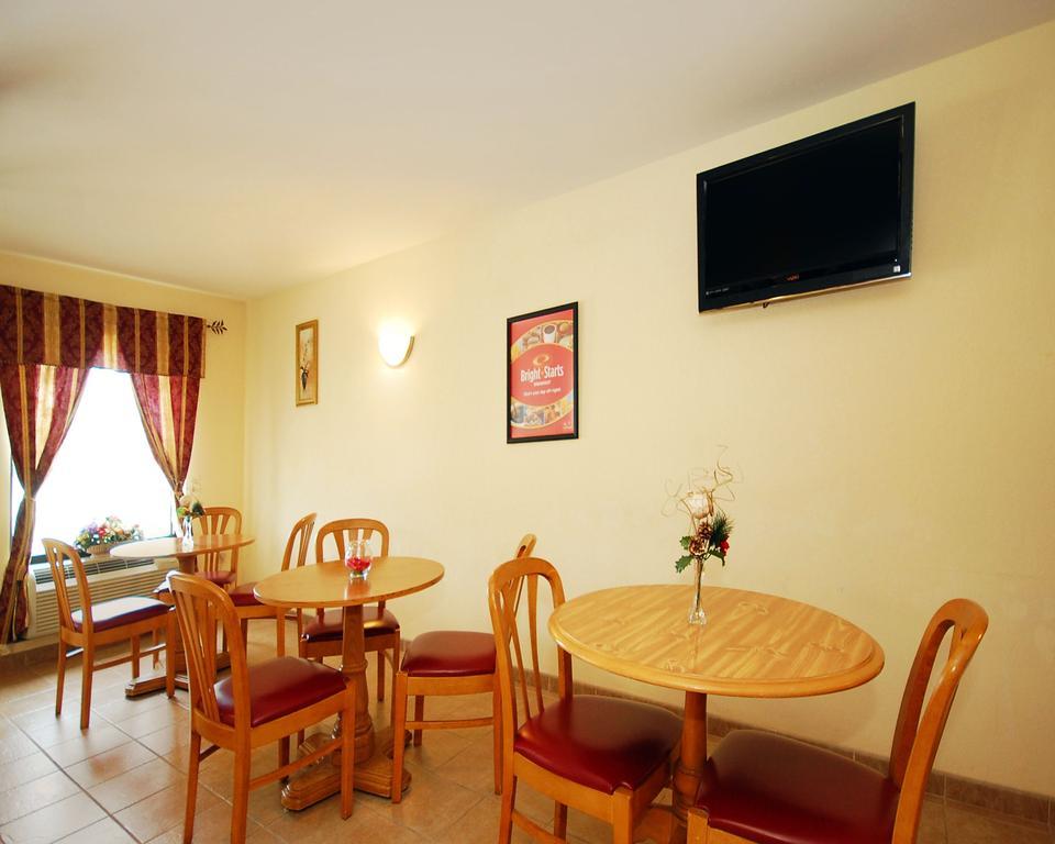 Econo Lodge Amelia Court House ภายนอก รูปภาพ